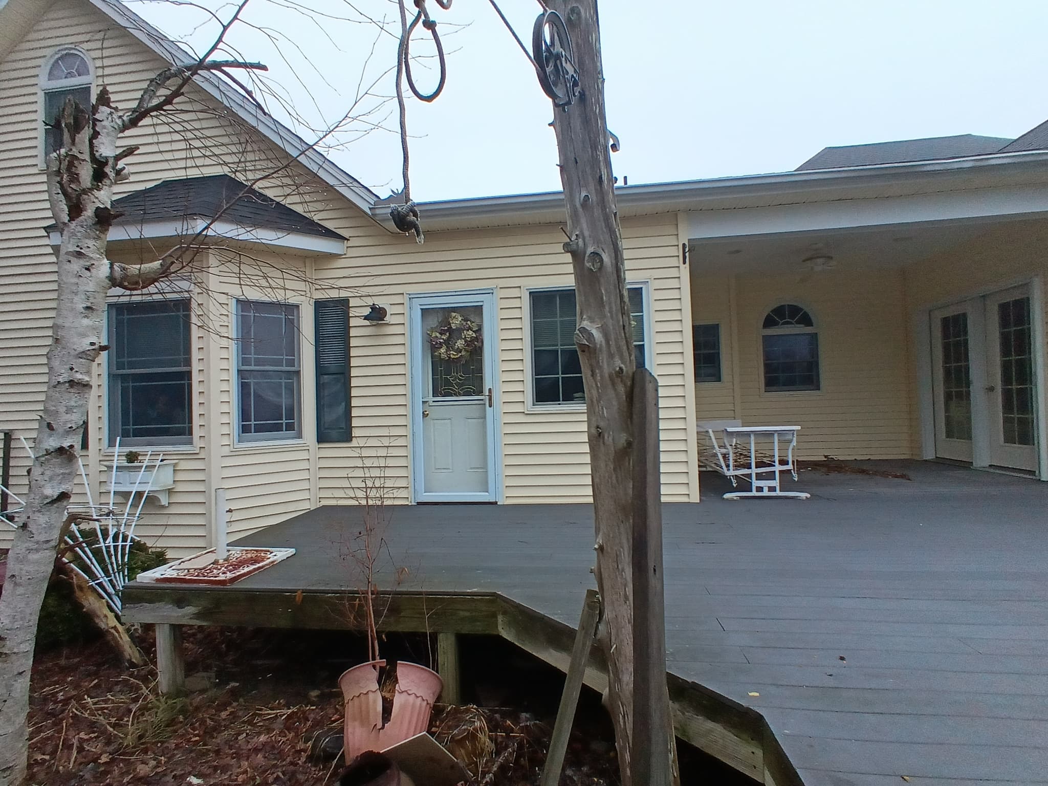 Gutter maintenance service