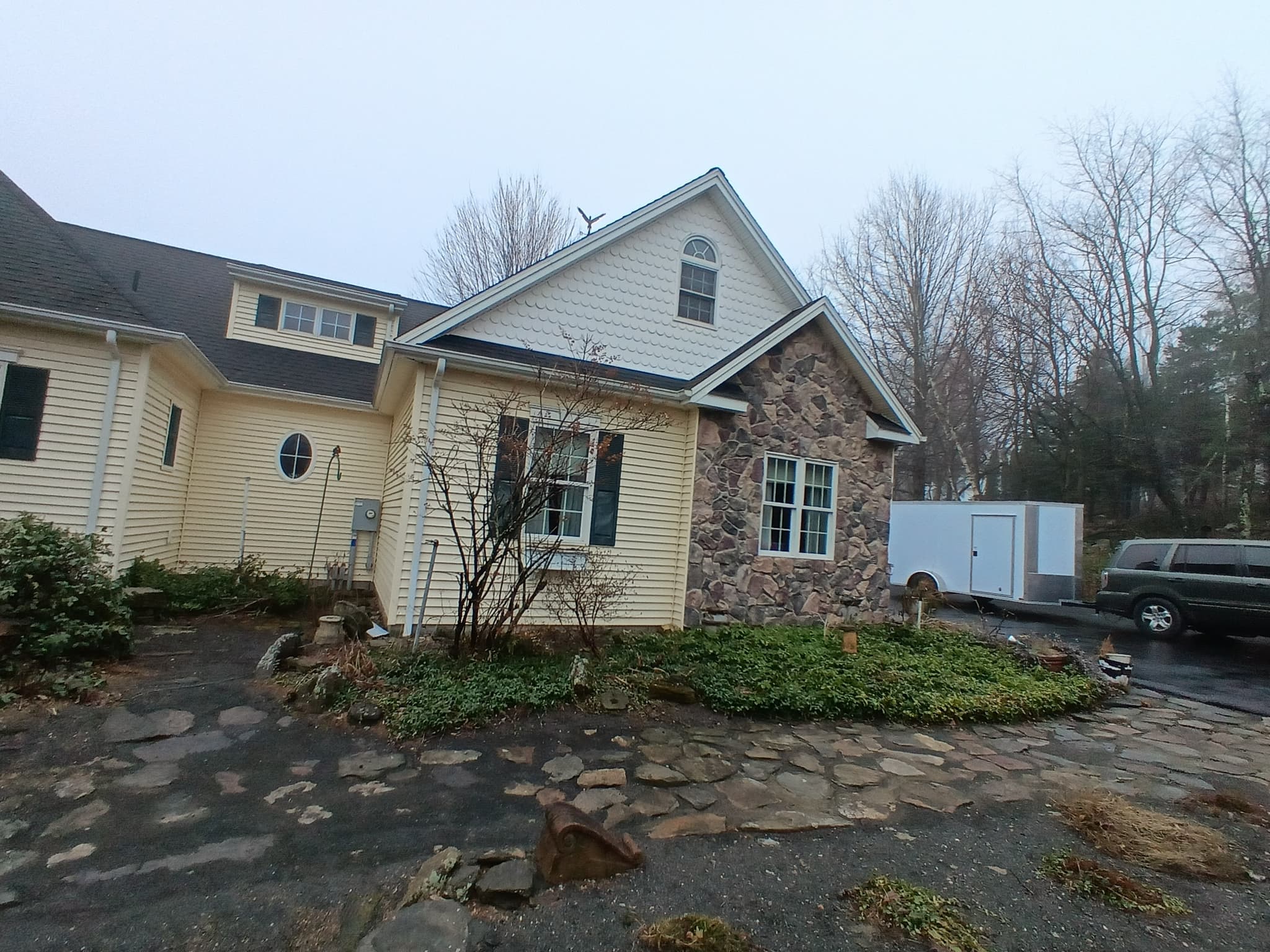 Roof algae removal