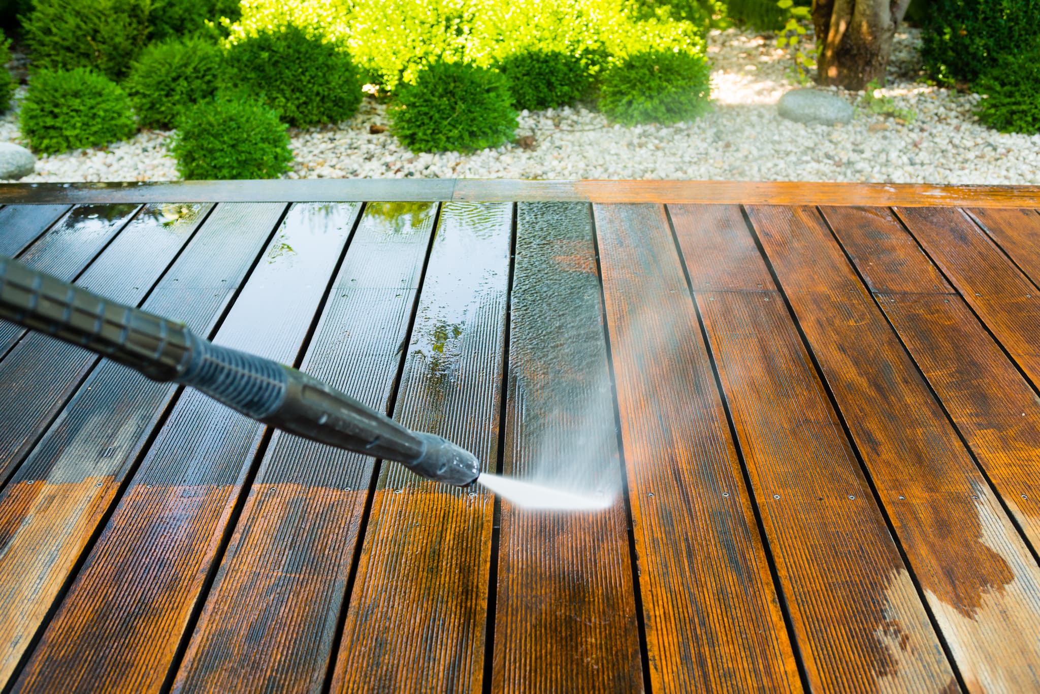 Deck cleaning service